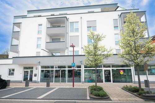 DAAA9319-647A-4402-B4DC-946213F63989